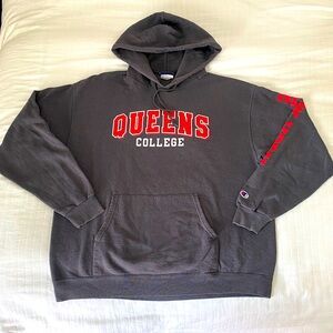 Queens College CUNY Champion Hoodie Gray With Red Logo - Men’s size XL EUC